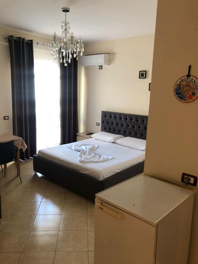 Vila Vera Durrës Eksteriør bilde